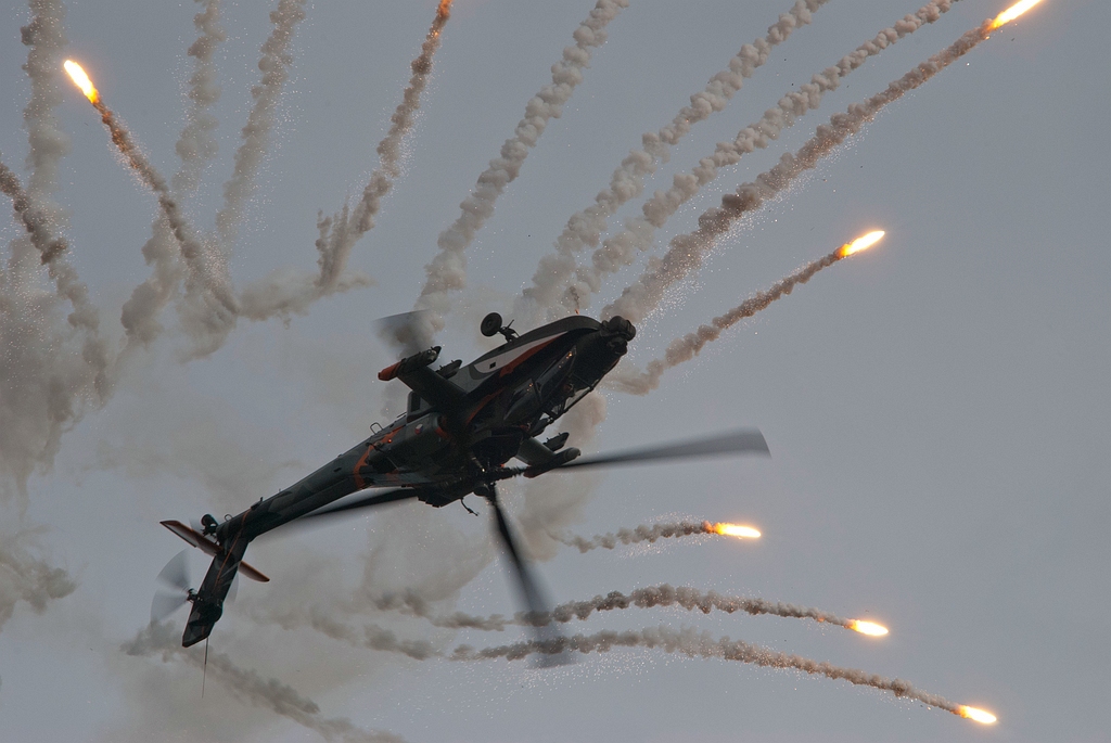 20110918_0973.JPG - AH-64D Apache Demo Nederlandse luchtmacht
